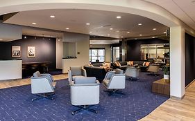 Courtyard By Marriott Cincinnati Midtown/Rookwood